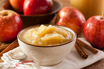 a bowl of applesauce