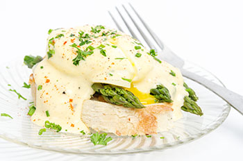 Eggs Benedict - click for recipe!