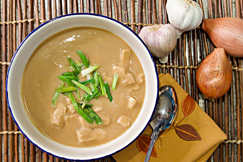 Chilled Garlic Chicken Soup