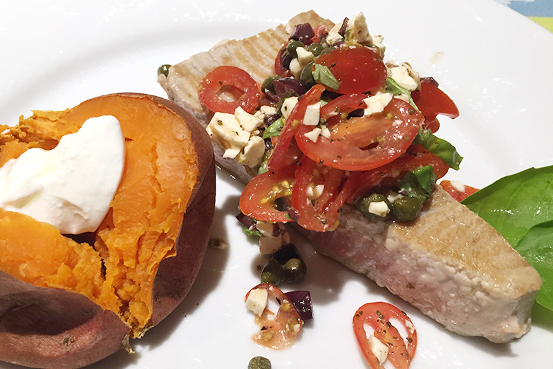 Seared Tuna with Tomato and Feta Salad