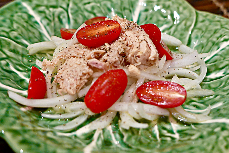 Valencian Tuna and Onion Salad