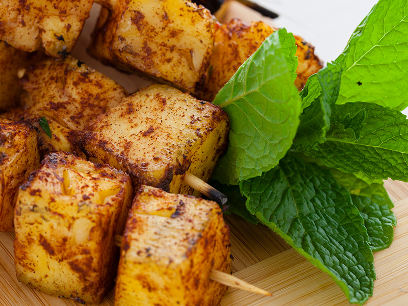 Grilled Pineapple with Creamy Balsamic Sauce